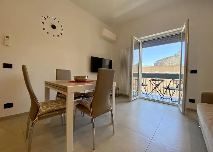 Bella House شقة تْشيفالو